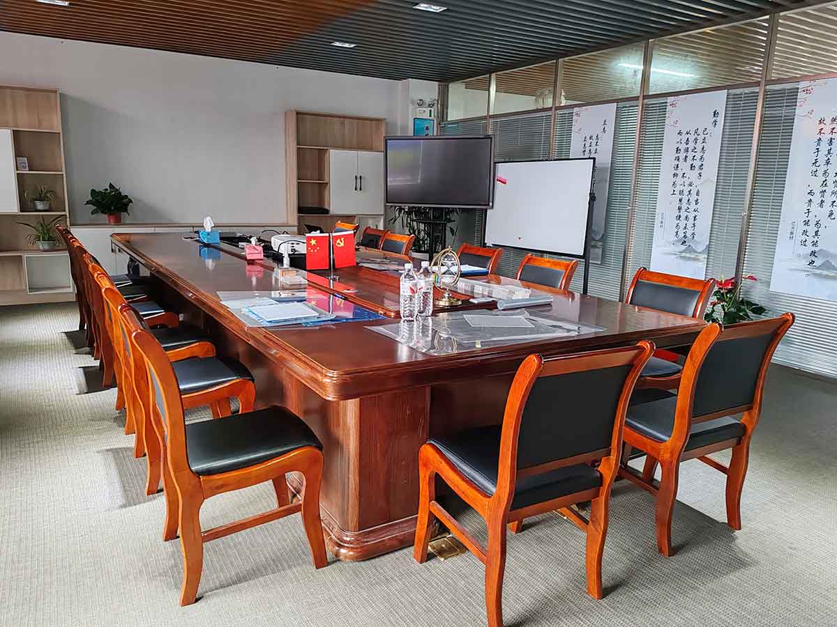 亿方新材料会议室，商务洽谈会议室内景